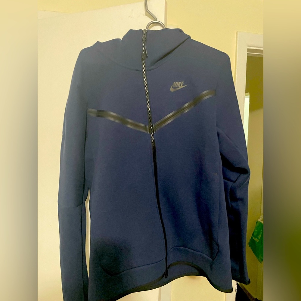 Nike tech hoodie navy blue